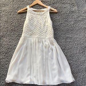 Cute white dress worn one